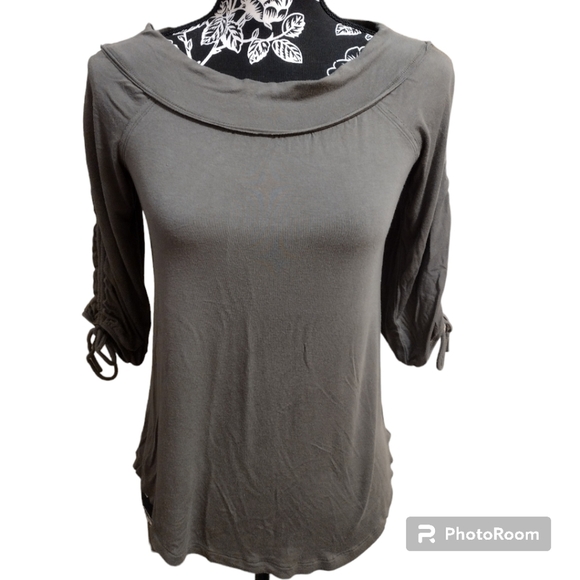 Red by BKE Half sleeve Boat neck top - Picture 1 of 5